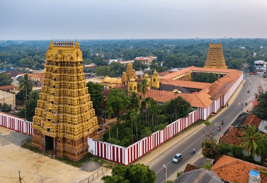 Nallur Kandaswamy Temple in Jaffna